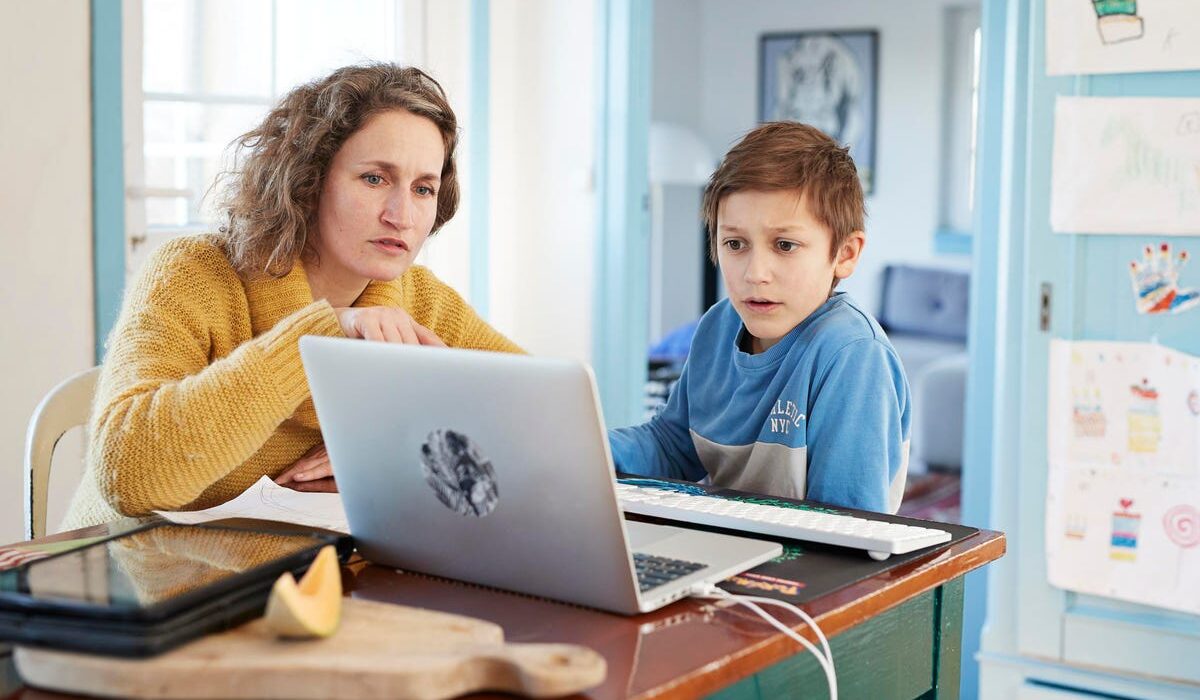 Što učiniti ako postanete meta uvreda ili prijetnji online